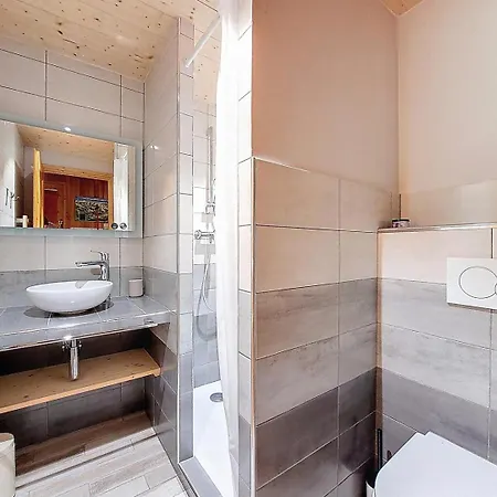 Appartement-3-chambres-8-couchages-wifi-montriond-chebourins *