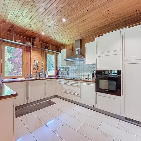 Appartement-3-chambres-8-couchages-wifi-montriond-chebourins Шале *